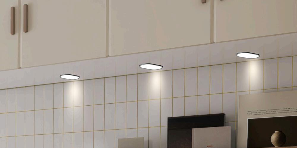 Under Cabinet Luminaries, Aluminum Housing Luminaries, Heavy-Duty Cabinet Lights, Commercial Kitchen Luminaries, Premium Task Luminaries, B2B lighting procurement, commercial lighting design.